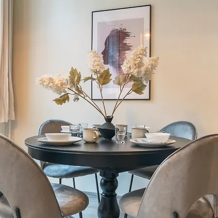Bp Loft Getaway Close To Ny Cafe Apartament *